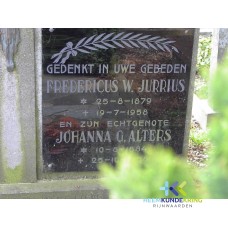 Grafstenen kerkhof Herwen Coll. HKR (274) F.W.Jurrius & J.G,Alters